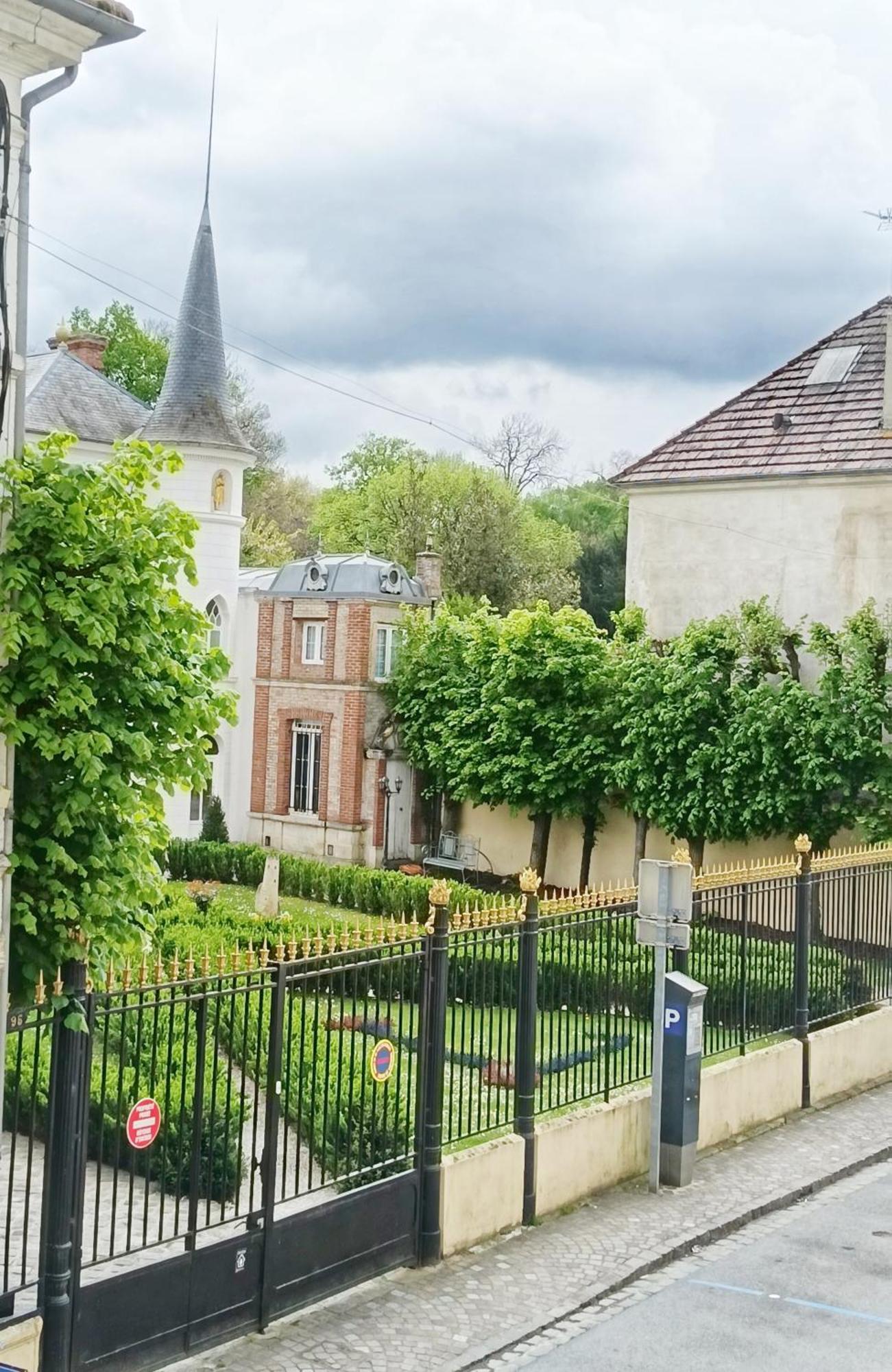 Rooms Home Csm Suites Privees Entre Paris Et Reims Charly-sur-Marne Exterior foto